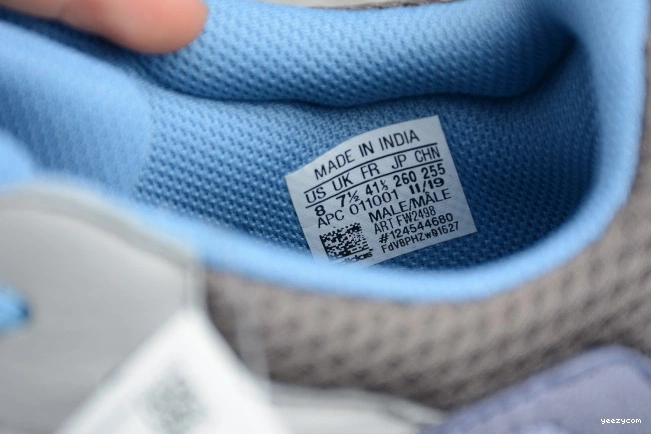 700 Blue Yeezy Carbon FW2498 Adidas Boost 1004